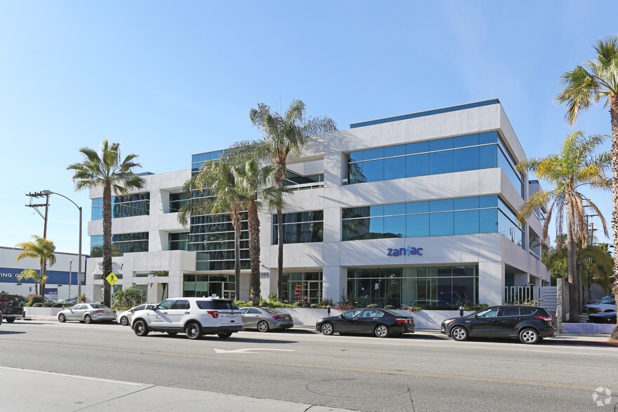 3201 Wilshire Blvd, Santa Monica, CA for lease - Building Photo - Image 3 of 6