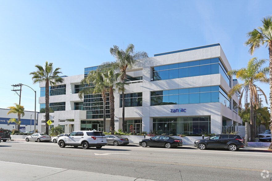 3201 Wilshire Blvd, Santa Monica, CA à louer - Photo du bâtiment - Image 3 de 5