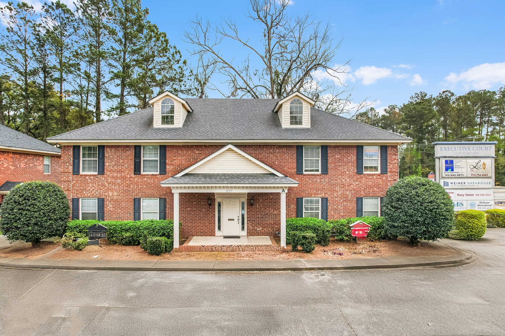 10375 Ford Ave, Richmond Hill, GA for sale Primary Photo- Image 1 of 32