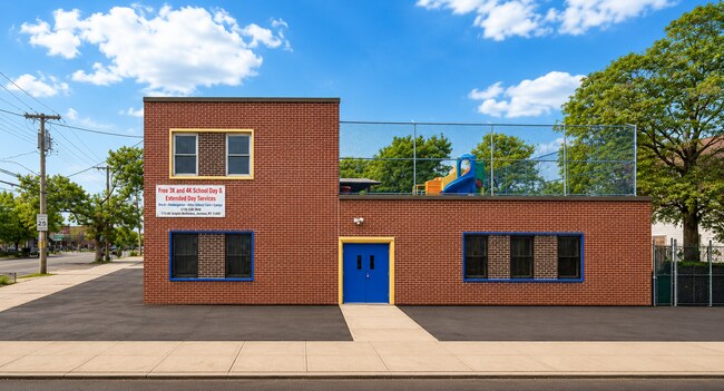 More details for 11206 Sutphin Blvd, Jamaica, NY - Office for Lease
