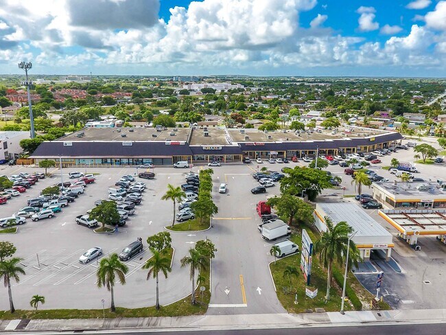 More details for 11424-11648 Quail Roost Dr, Miami, FL - Retail for Lease