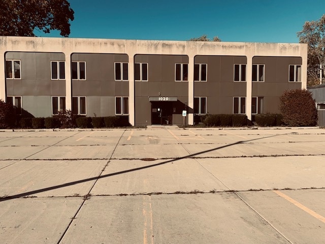 1020 Glen Flora Ave, Waukegan, IL for lease Building Photo- Image 1 of 3