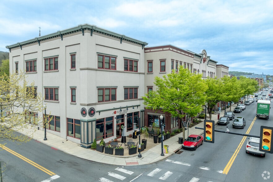 310-322 E 3rd St, Bethlehem, PA for lease - Building Photo - Image 1 of 6