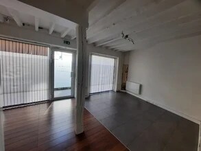 32 Rue De Saint-Cloud, Ville-d'Avray for lease Interior Photo- Image 2 of 4