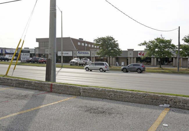 Plus de détails pour 1280-1300 Eglinton Ave E, Mississauga, ON - Bureau à louer