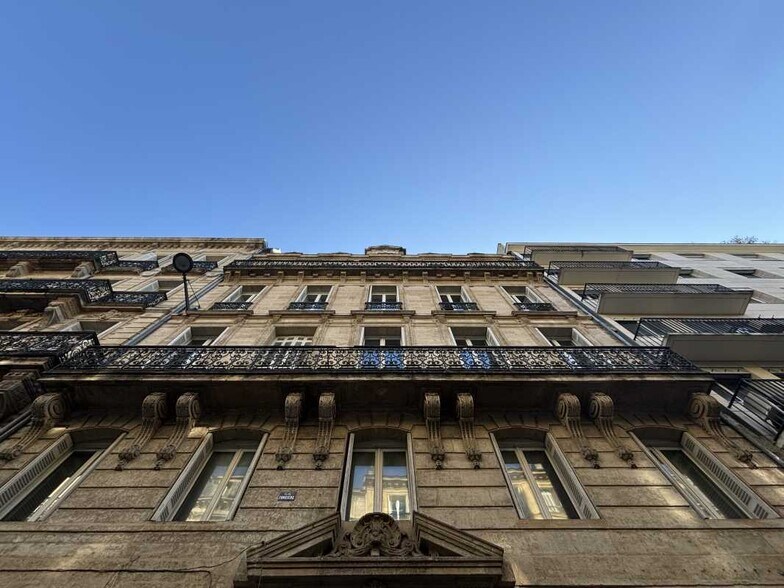 Office in Bordeaux for sale - Building Photo - Image 3 of 11
