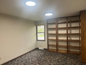 4500 Pewter Ln, Manlius, NY for lease Interior Photo- Image 2 of 3