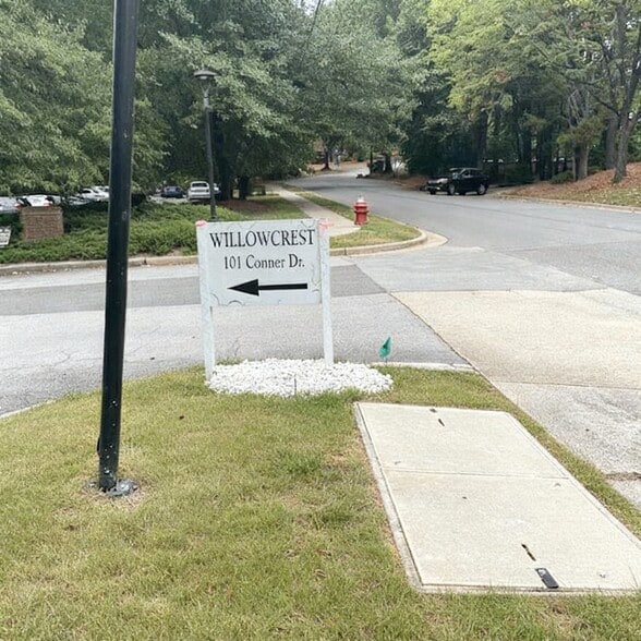 101 Conner Dr, Chapel Hill, NC for lease - Building Photo - Image 2 of 20
