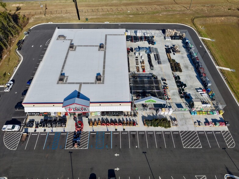 4922 Timber Dr, Lake Park, GA for sale - Building Photo - Image 3 of 7