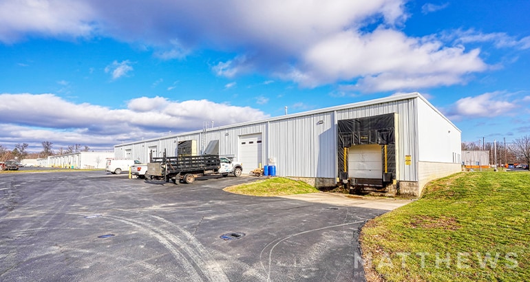 735 Cross Pointe Rd, Gahanna, OH for lease - Building Photo - Image 2 of 3