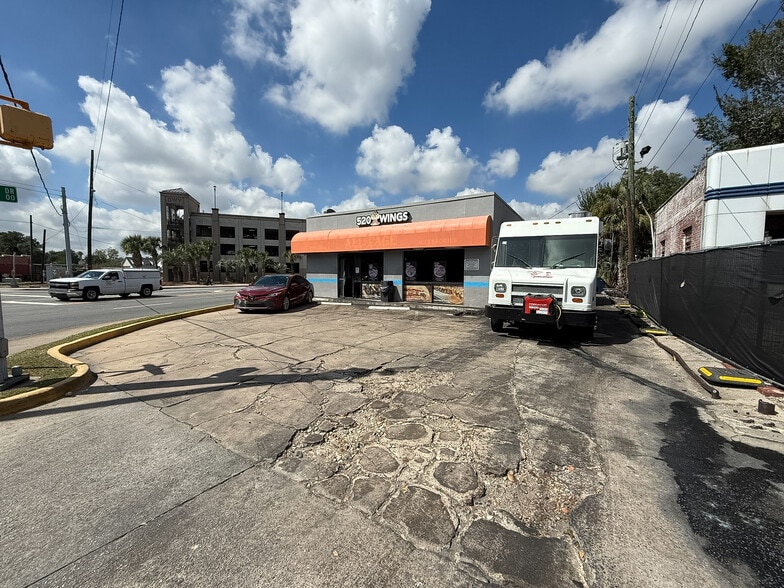 2705 Bull St, Savannah, GA for lease - Building Photo - Image 2 of 12
