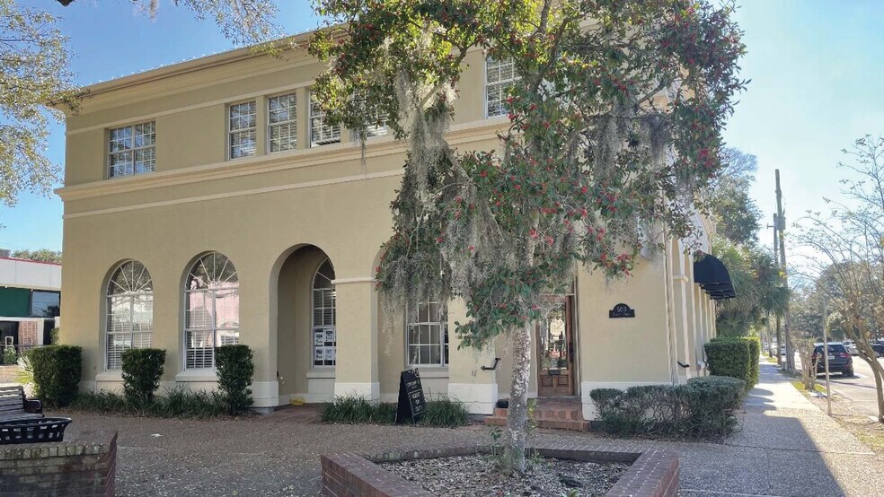 500 Centre St, Fernandina Beach, FL à vendre - Photo du bâtiment - Image 2 de 9