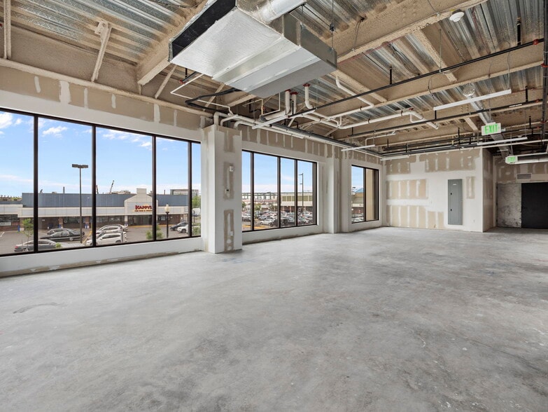 40 William Kelly Sq, Boston, MA for lease - Interior Photo - Image 2 of 4