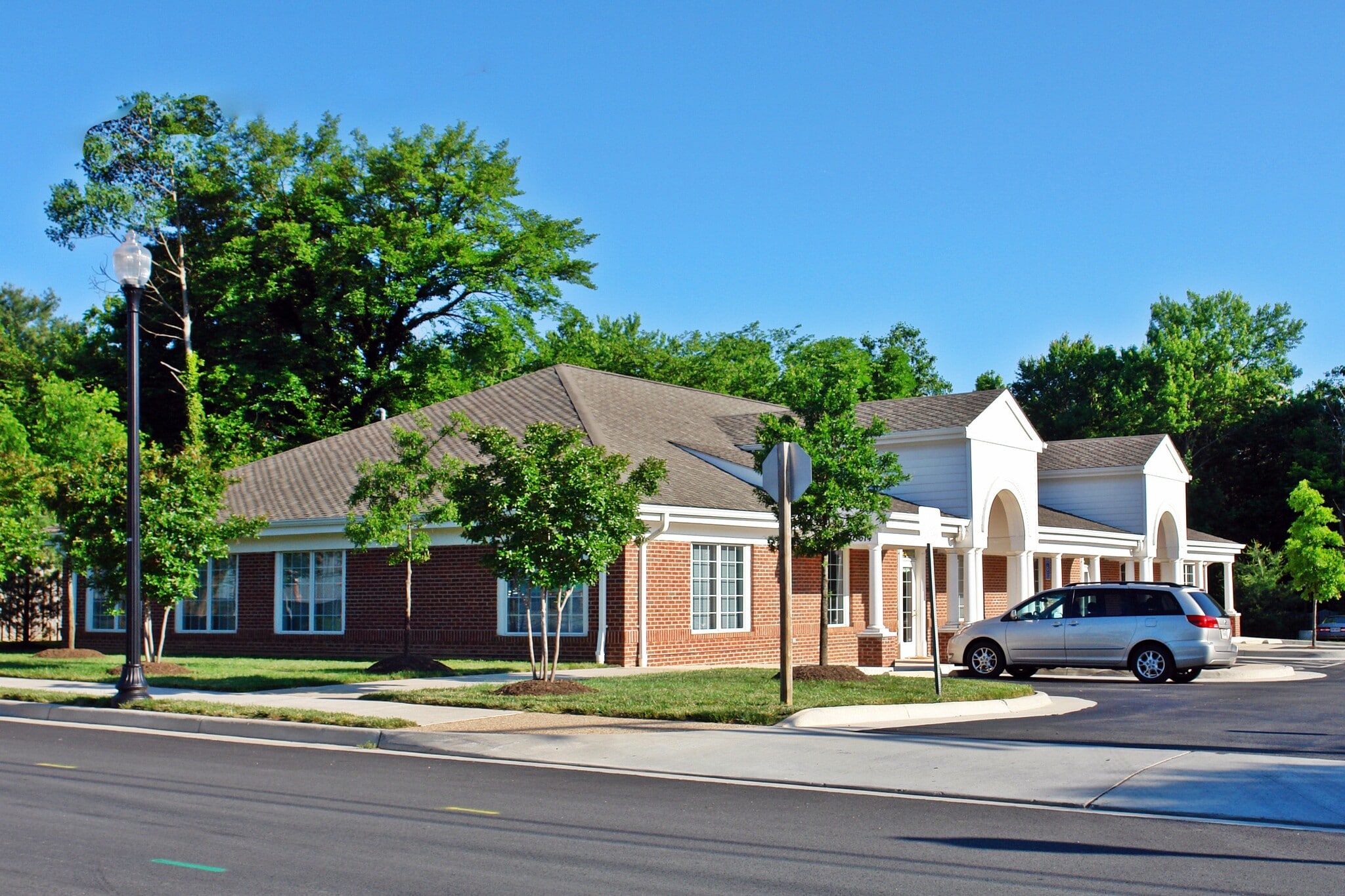10614 Warwick Ave, Fairfax, VA for lease Interior Photo- Image 1 of 32