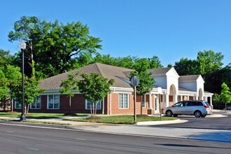 10614 Warwick Ave, Fairfax, VA for lease Interior Photo- Image 1 of 32