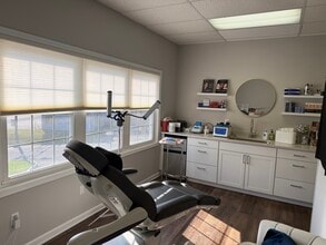 18 Great Plain Rd, Danbury, CT for lease Interior Photo- Image 2 of 3