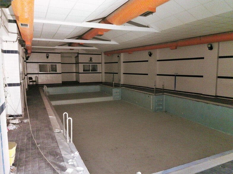 Calle Verbena, 5, Valladolid, Valladolid for sale - Building Photo - Image 2 of 58