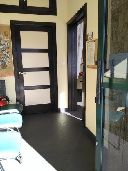 Retail in Cáceres for sale - Building Photo - Image 2 of 6