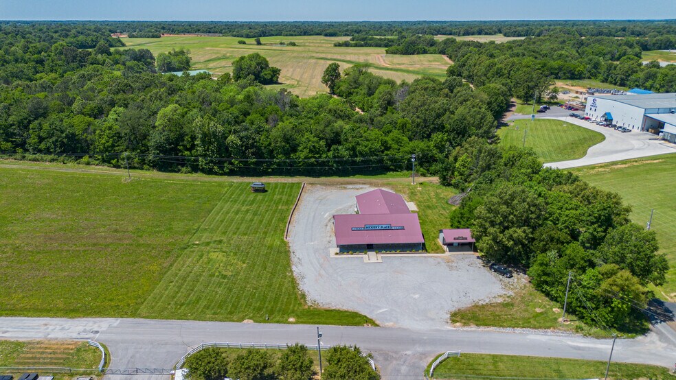 71 Commerce St, Hickory, KY à vendre - Photo du bâtiment - Image 3 de 31