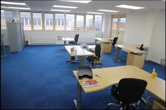 12 Richfield Ave, Reading à louer Photo intérieure- Image 2 de 3