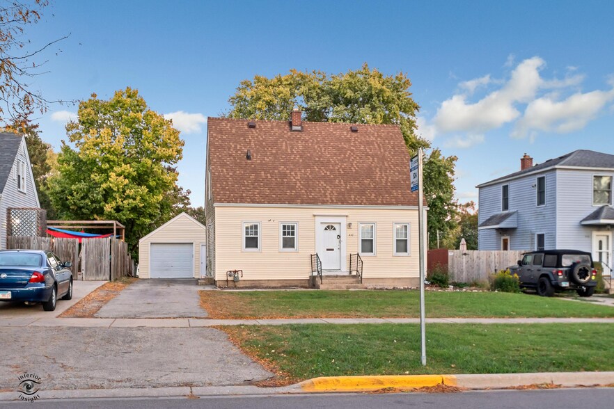 440 S Gladstone Ave, Aurora, IL à vendre - Photo principale - Image 1 de 1