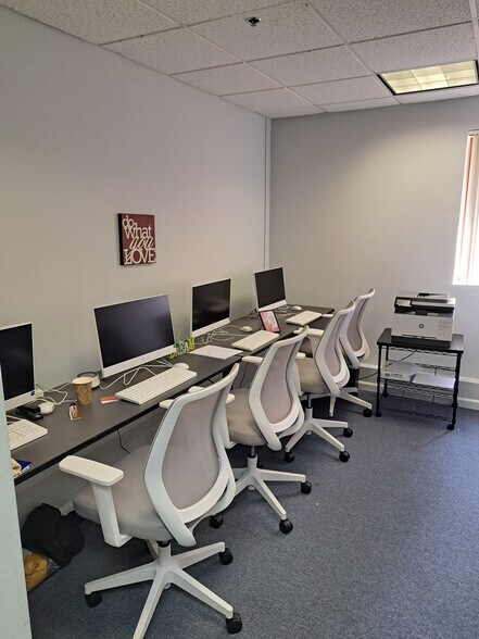 97 Bayard St, New Brunswick, NJ à louer - Photo du bâtiment - Image 3 de 7