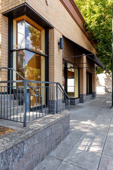 1403-1445 NE Weidler St, Portland, OR à louer - Photo du bâtiment - Image 3 de 8