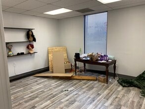 1523 S Green River Rd, Evansville, IN à louer Photo intérieure- Image 1 de 3