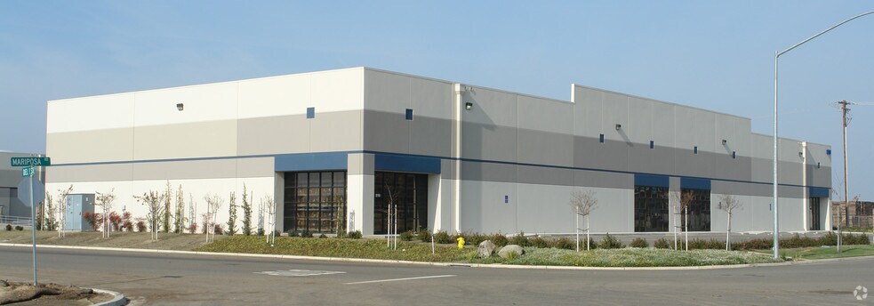 819 Mariposa Rd, Modesto, CA à louer - Photo du bâtiment - Image 3 de 11