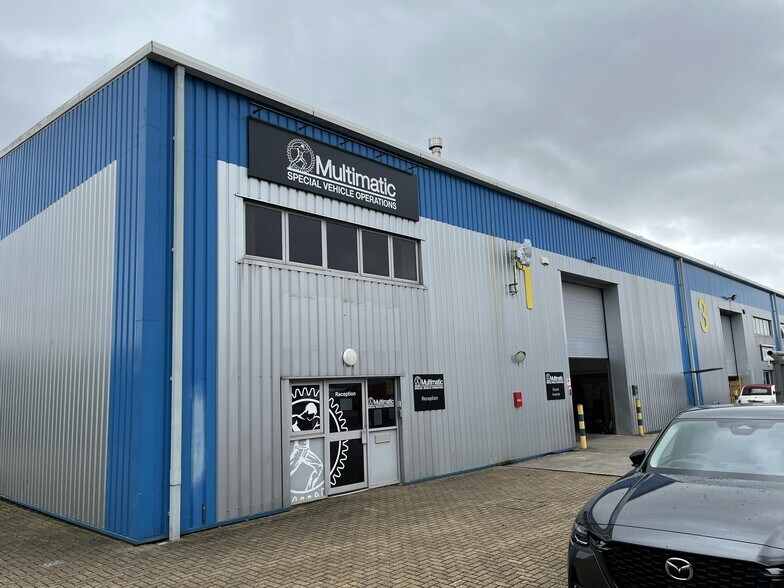 Spitfire Clos, Coventry à louer - Photo du bâtiment - Image 2 de 10