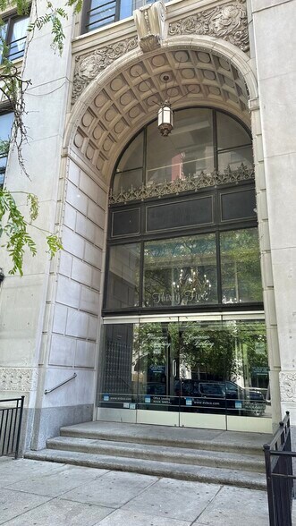 31-39 E Gay St, Columbus, OH à louer - Photo du bâtiment - Image 3 de 13