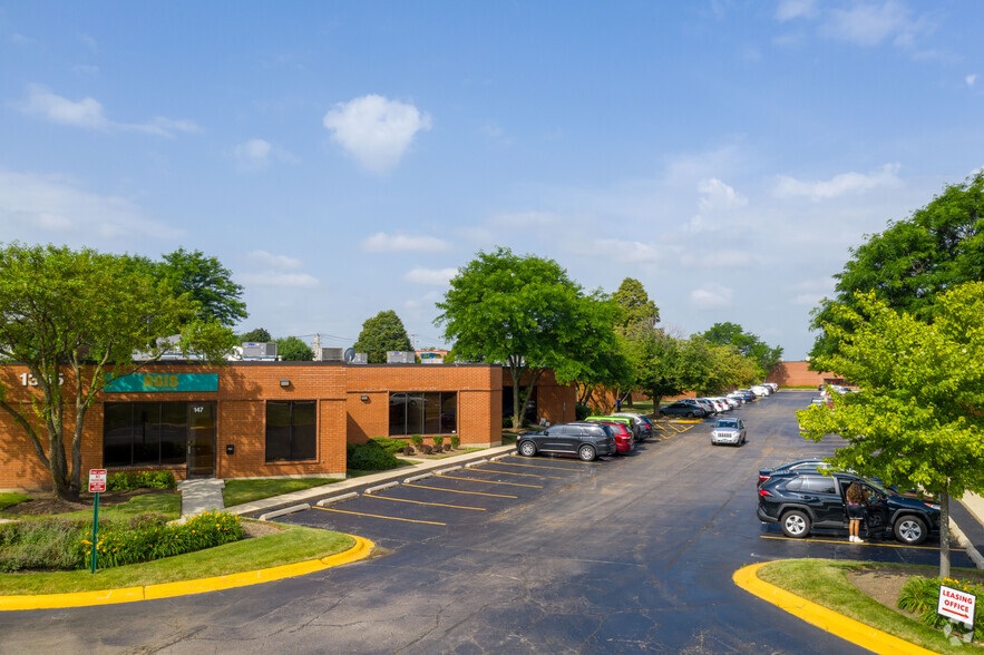 1305-1365 Wiley Rd, Schaumburg, IL for lease - Building Photo - Image 2 of 14