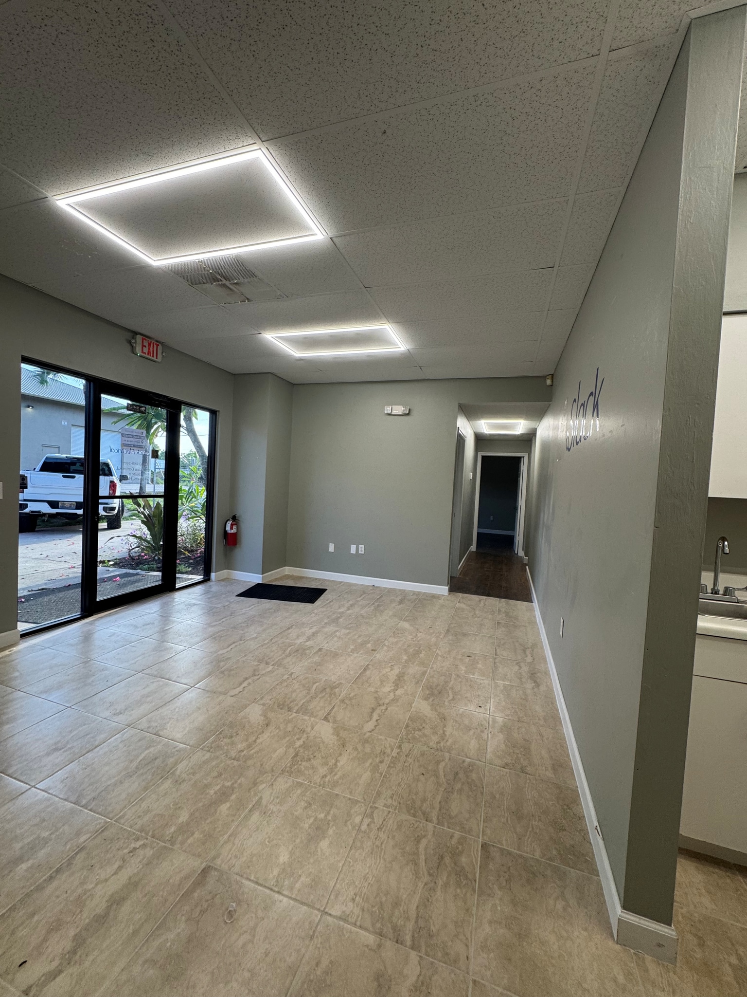 17221 Alico Center Rd, Fort Myers, FL for lease Interior Photo- Image 1 of 5