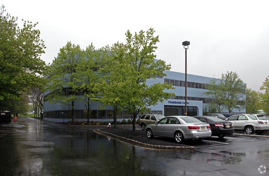 293 Eisenhower Pky, Livingston, NJ for lease - Building Photo - Image 3 of 13