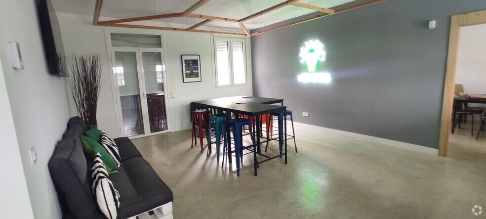 Bureau dans Pozuelo de Alarcón, Madrid à louer - Photo du bâtiment - Image 3 de 24