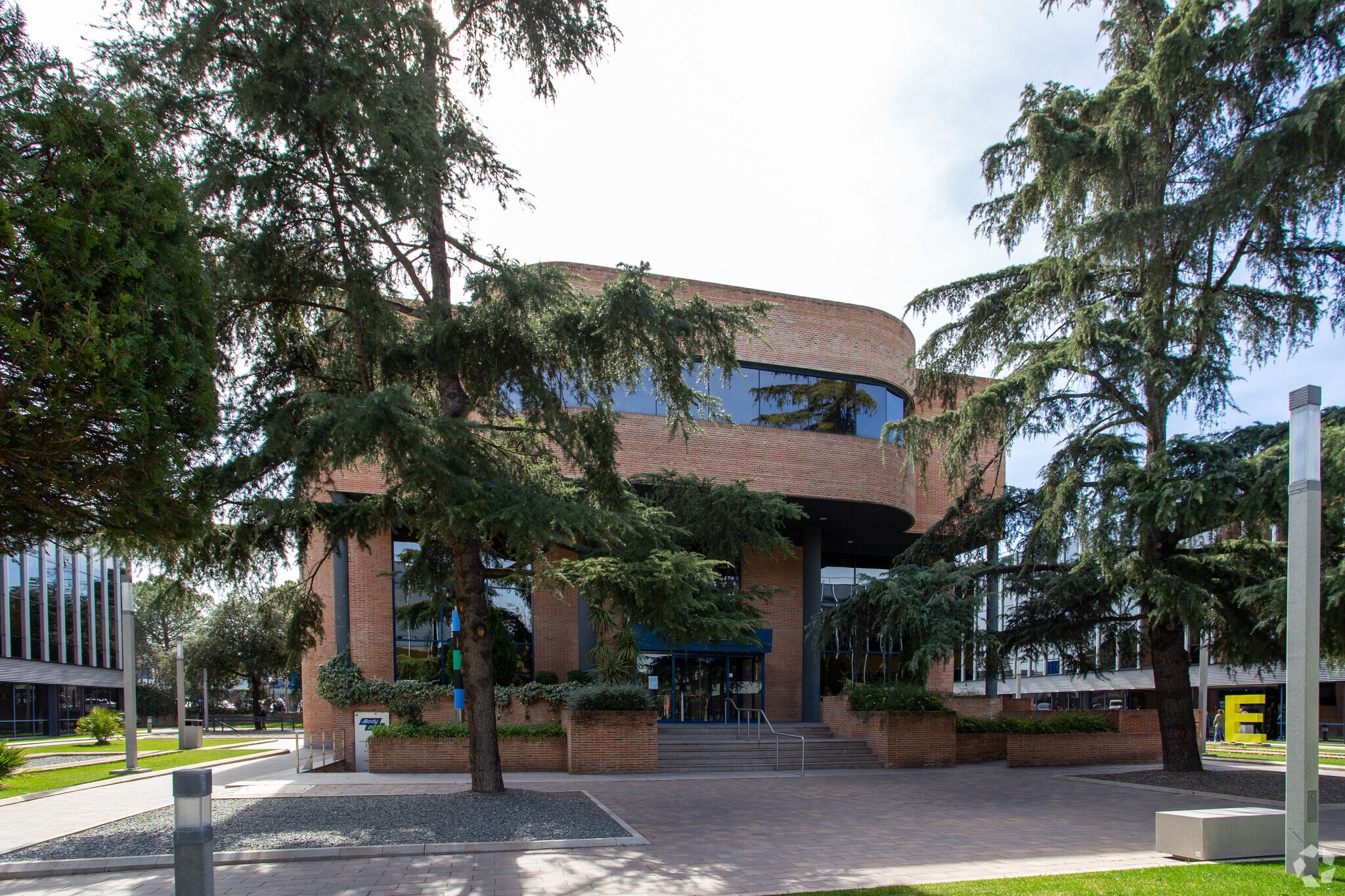 Avenida de Castilla, 2, San Fernando de Henares, Madrid for lease Primary Photo- Image 1 of 3