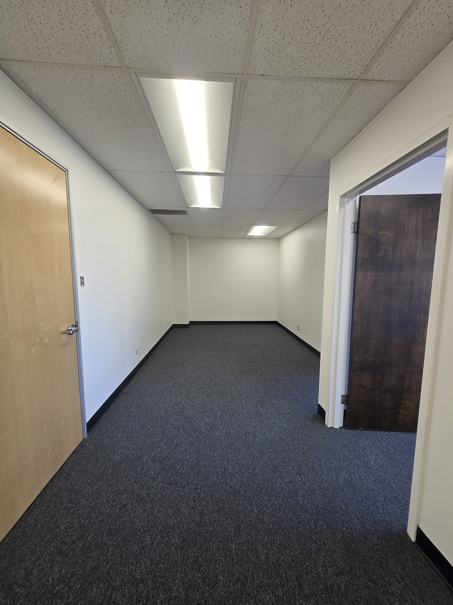 14895 E 14th St, San Leandro, CA for lease Interior Photo- Image 1 of 7