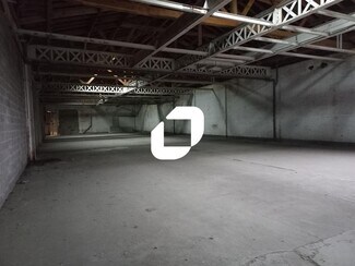 Plus de détails pour Local d'activités à louer