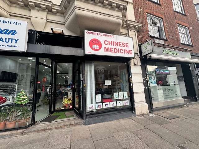 160B Finchley Rd, London for lease - Building Photo - Image 1 of 2