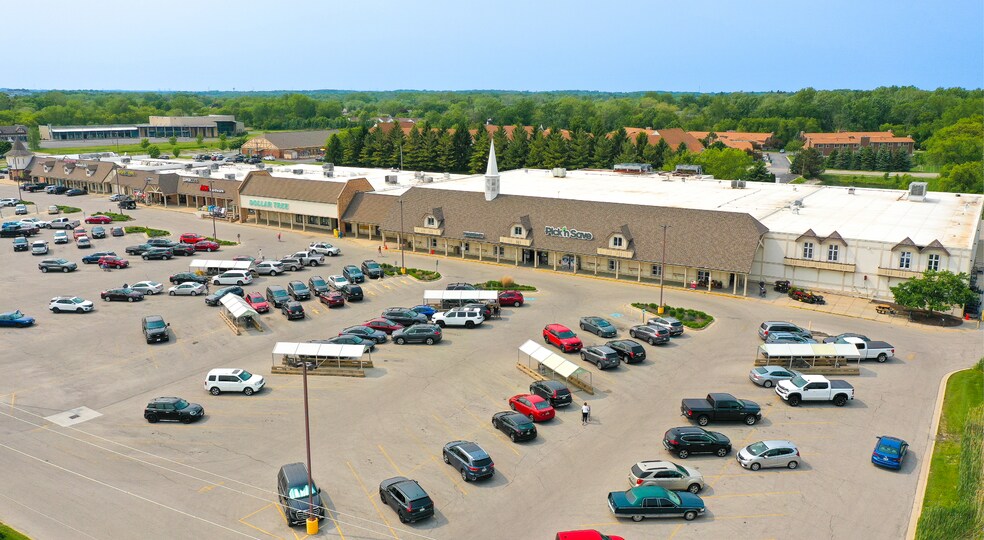 N112W16200-N112W16344 Mequon Rd, Germantown, WI for lease - Building Photo - Image 1 of 11