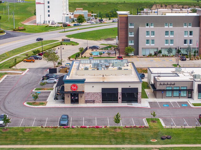 Plus de détails pour 500 W Albany St, Broken Arrow, OK - Commerce de détail à vendre