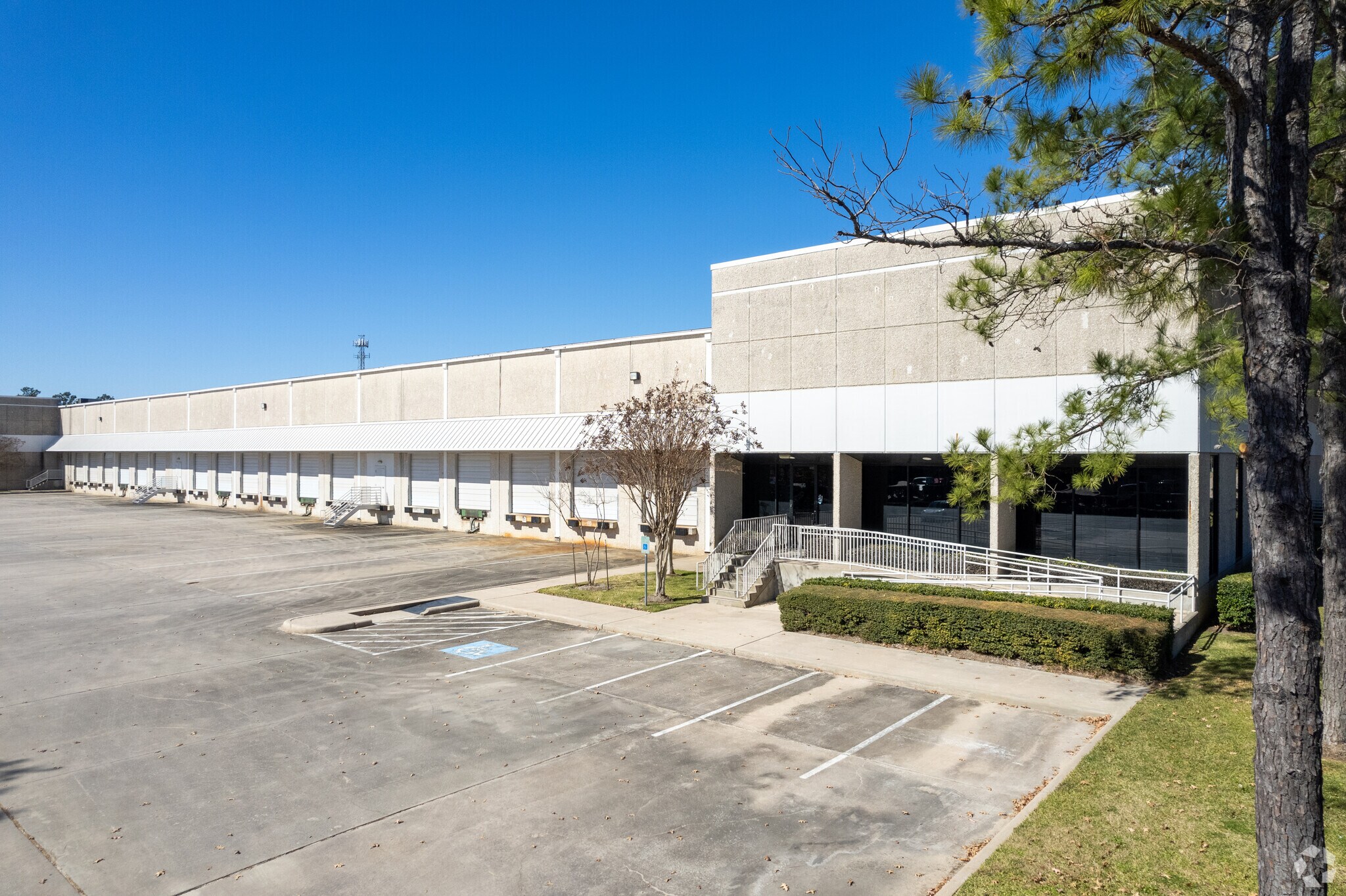 3800 Brittmoore Rd, Houston, TX à louer Photo du bâtiment- Image 1 de 27