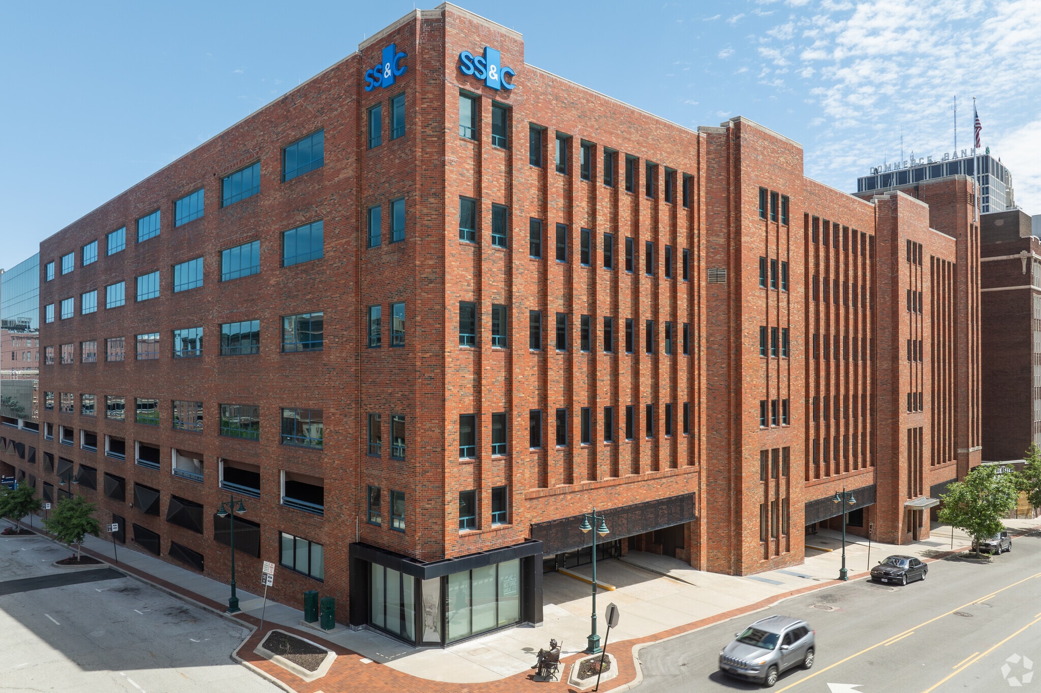 210 W 10th St, Kansas City, MO for lease Primary Photo- Image 1 of 18