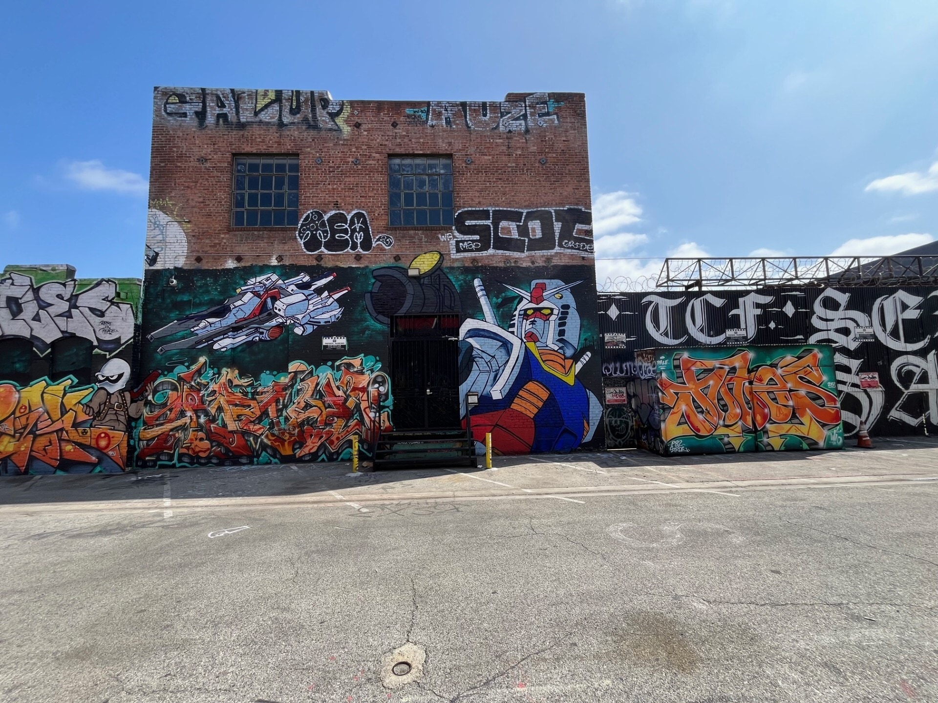 1917 Bay St, Los Angeles, CA for lease Building Photo- Image 1 of 4