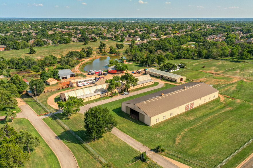 3900 S Bryant Ave, Edmond, OK à vendre - Photo du bâtiment - Image 1 de 1