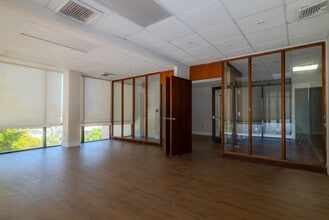 930 Washington Ave, Miami Beach, FL à louer Photo intérieure- Image 2 de 4