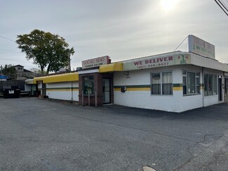 Plus de détails pour 190 Gansett Ave, Cranston, RI - Vente au détail à vendre