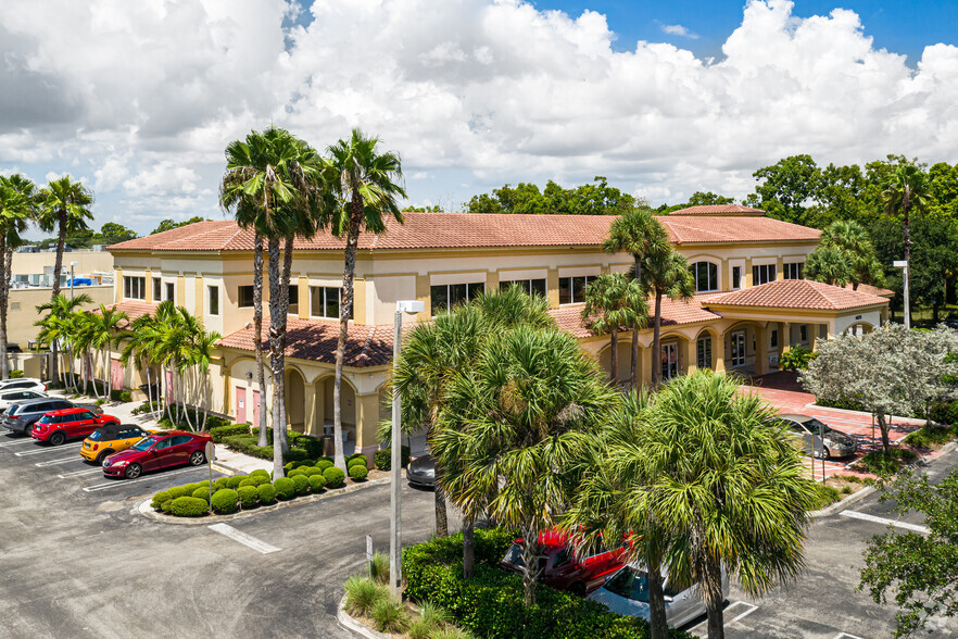 4675 Linton Blvd, Delray Beach, FL à vendre - Photo principale - Image 1 de 1