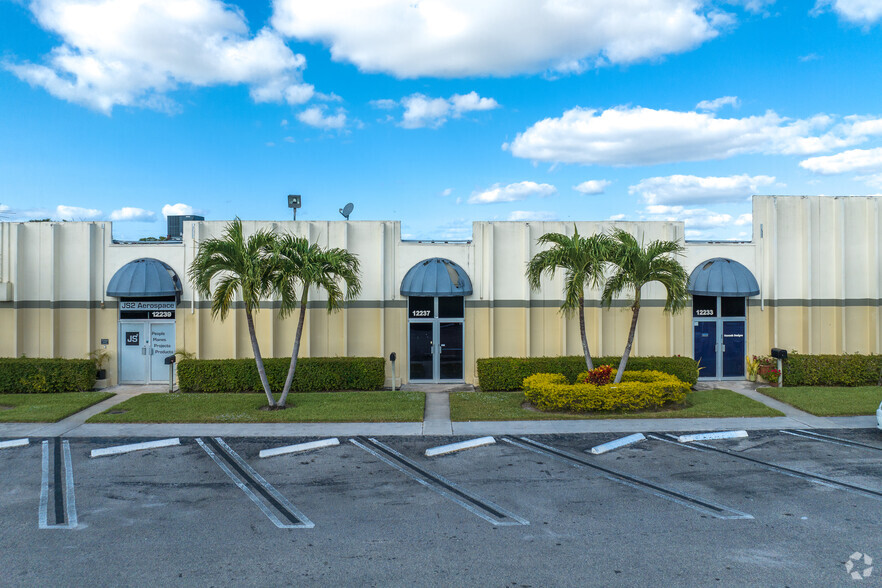 12201-12249 NW 35th St, Coral Springs, FL for lease - Building Photo - Image 2 of 6