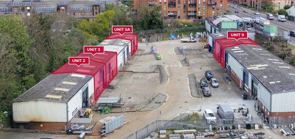 Northend Rd, Erith à louer - Photo du bâtiment - Image 2 de 2